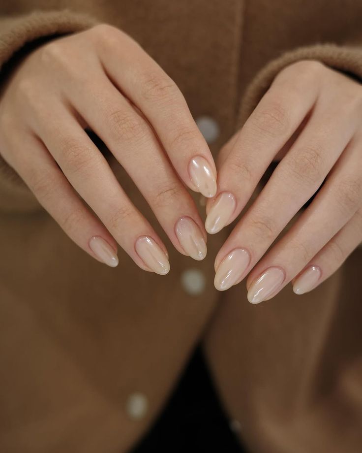 Minimalist Nail Trends 2025
