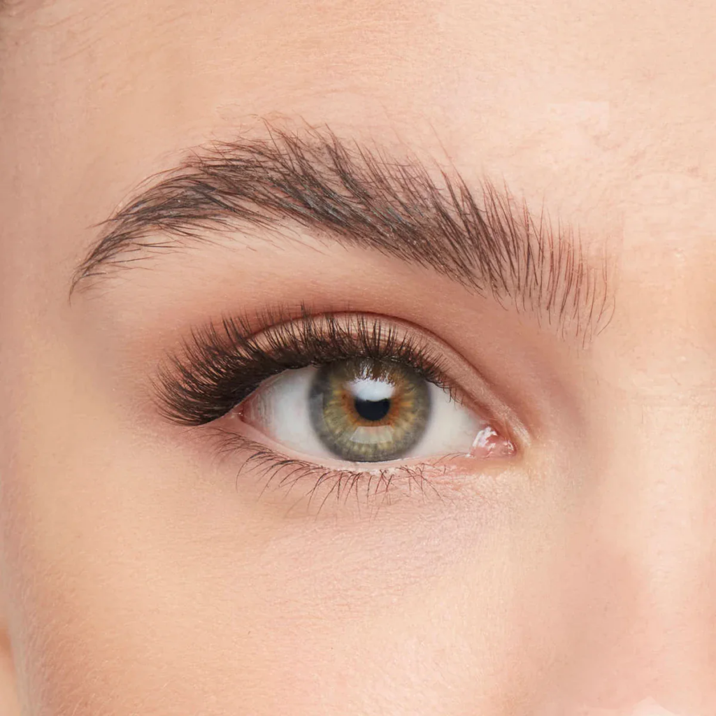 Cat Eye Lash – Defined & Attractive